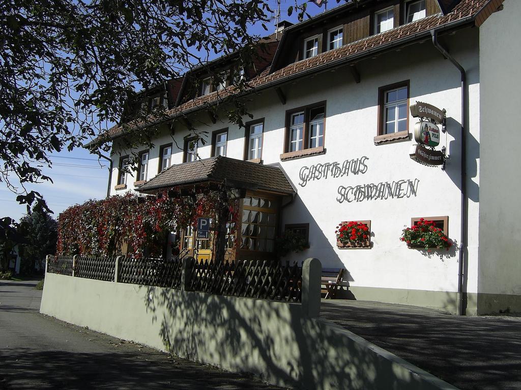 Gasthaus Zum Schwanen uhlingen Birkendorf Bagian luar foto